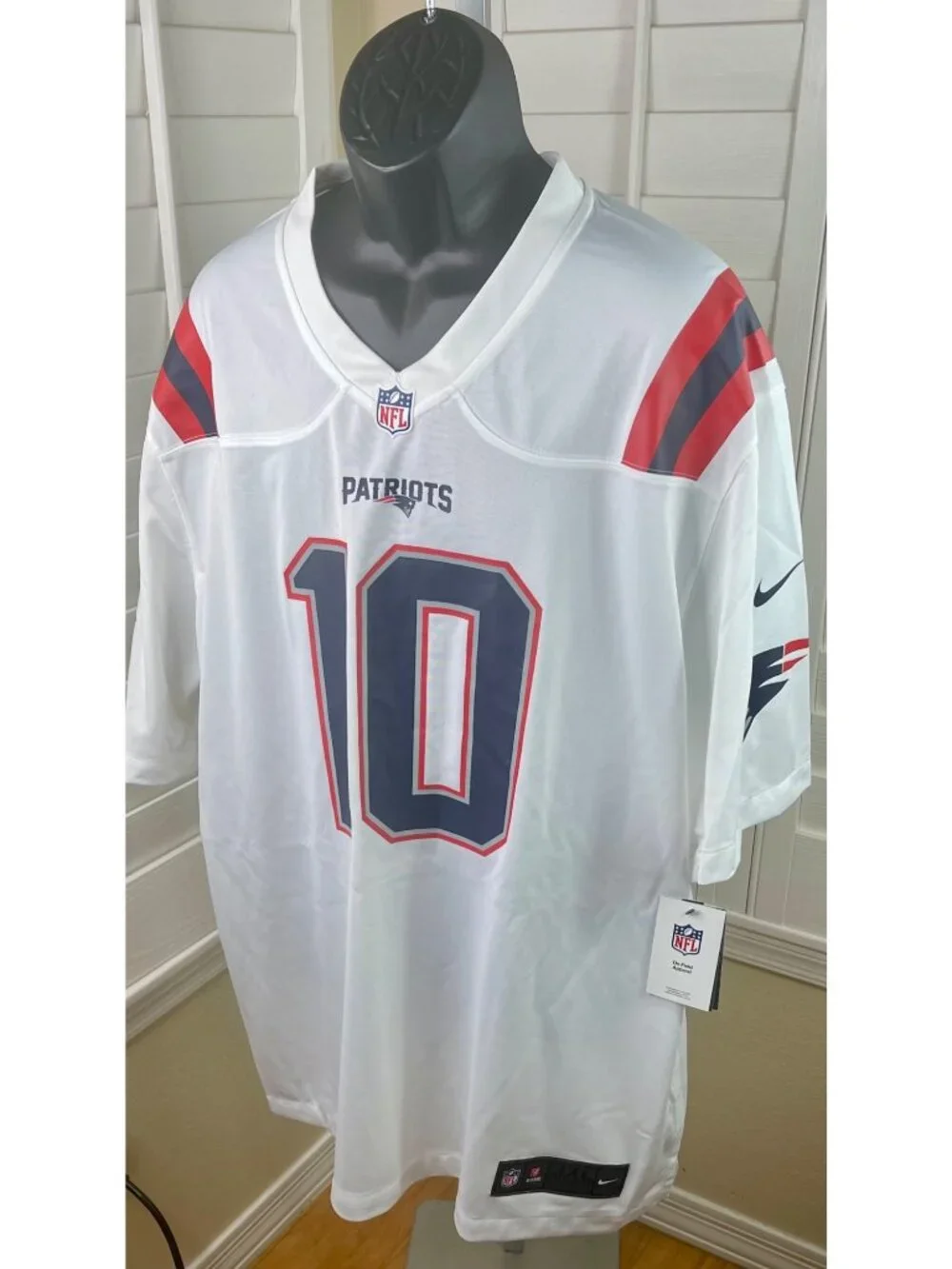 Nike NFL New England Patriots Mac Jones #10 On-Field Football Jersey - Men’s 3XL